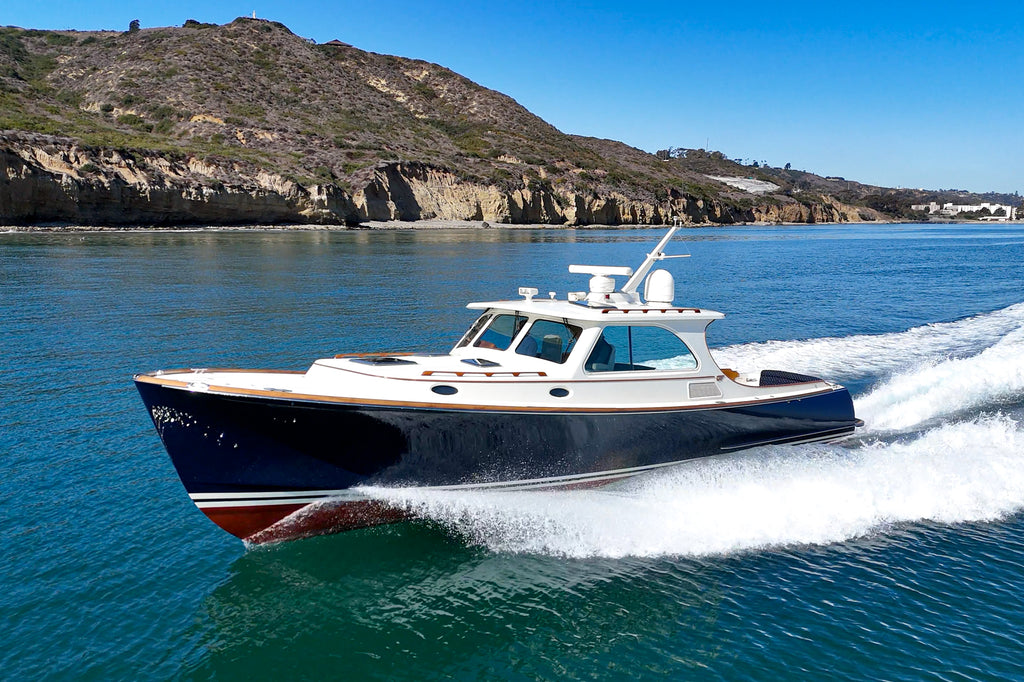 Hinckley Talaria 40'